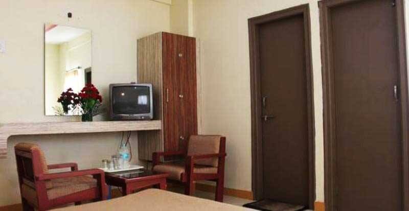 Safari Hotel, Bhopal 4